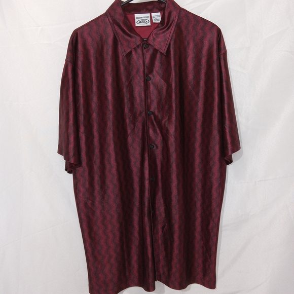 Vintage Mens Club Rave Shirt Street Culture Button Up Shiny Red Wave Size XL - Picture 2 of 15